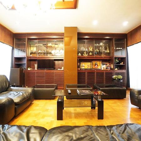 Appartamento Dotonbori Mansion Osaka Esterno foto